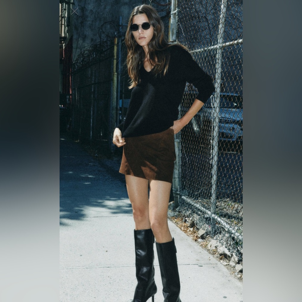 ZARA 100% Wool Extra Soft Black V Neck Sweater